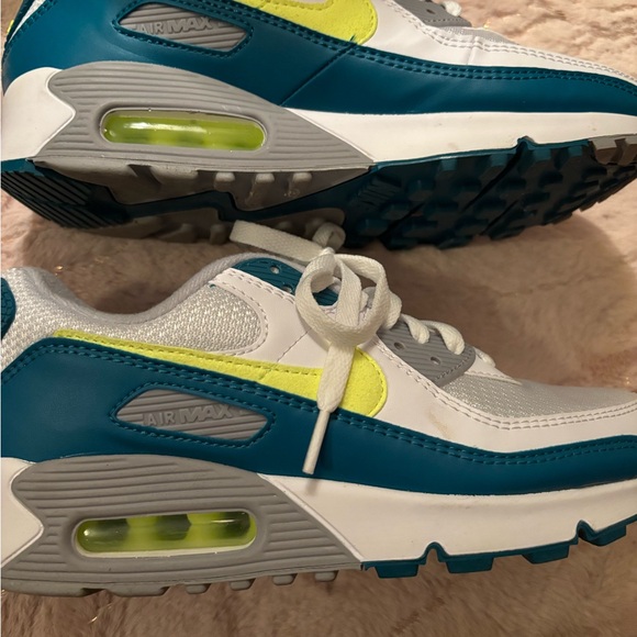 Nike Women's Air Max 90 White and Teal Sneakers - Picture 4 of 8
